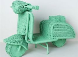 Moto vespa ratan aqua