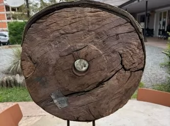 Tótem Rueda Birmania
