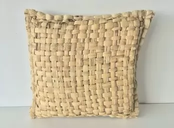 Almohadon white lotus