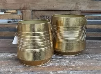 Maceta metal gold